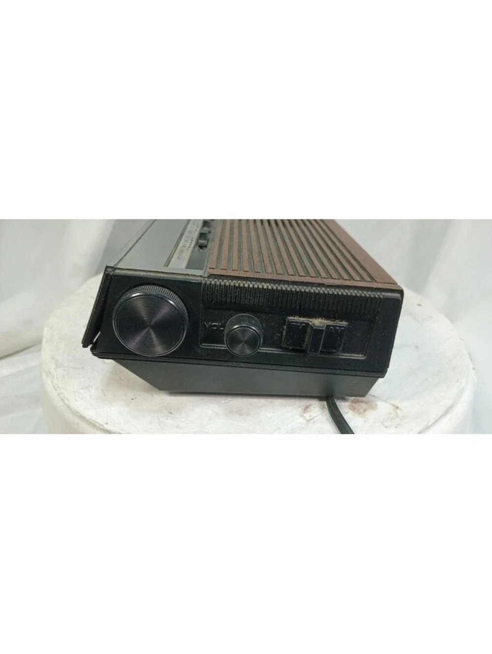 GE General Electric 7-4655A AM/FM Clock Radio Walnut Grain Vintage Tested
